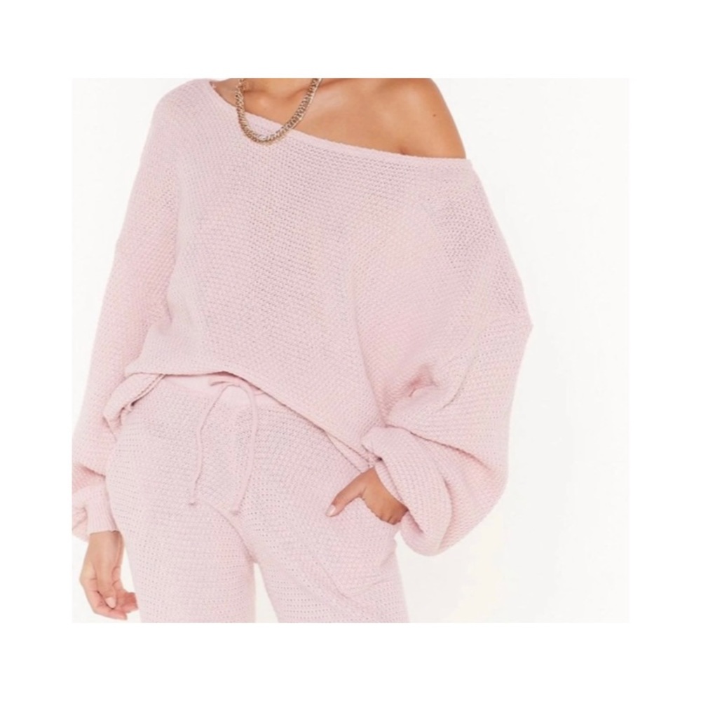 Knit lounger set in pink ✨